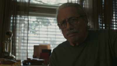 You'd watch his back in the M.C. - Mayans M.C.
