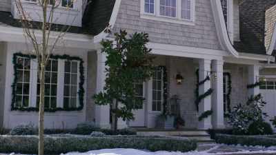 You'll be booth 11. - The Picture of Christmas