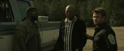 You'll change your clothes
in the Jeep. - Gunner
