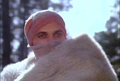 You'll come with me to my castle. - Deathstalker and the Warriors from Hell
