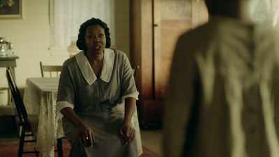 ...You'll have
a special understanding-- - Robin Roberts Presents: Mahalia