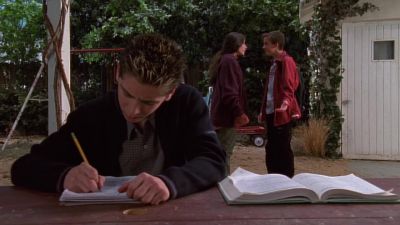 You'll know when he doesn't
want to be disturbed. - Malcolm in the Middle
