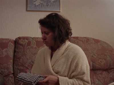 - You'll share Tony's room. Right, Tony?
- Yeah, Jay. - Ray & Liz