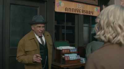 Young blood. Tobacky? - Frankie Drake Mysteries