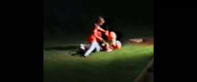 - [young Travis] He ran into my chest.
- [young Jason laughing] - Kelce