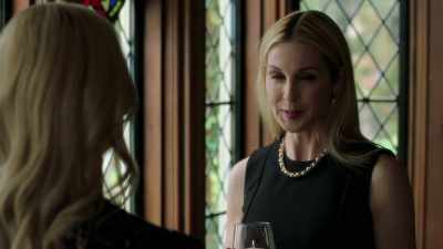 Your academic record,
your essay - Pretty Little Liars: The Perfectionists