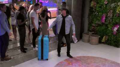 >> YOUR ALL'S BETH IS ALL RANK. - Love Island