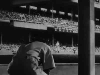 Your attention, please! - The Pride of the Yankees