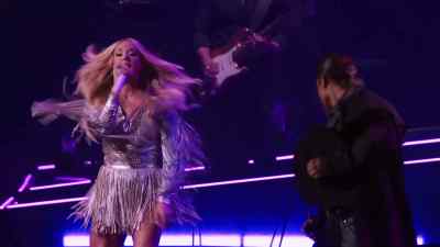 Your best year before
shit hit the fan - Carrie Underwood: Reflection