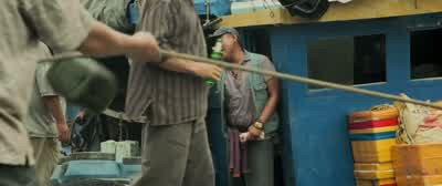 Your boat, she's killing me. - The Meg