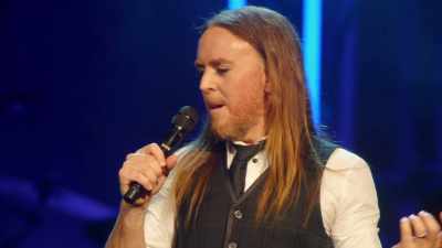 ♫ Your body is a wonderland ♫ - Tim Minchin: Back