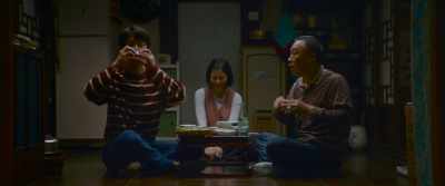 Your body! Turn to the side like this! - Miracle: Letters to the President