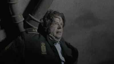 - Your brother...
- Don't talk about my brother! - The Bridge