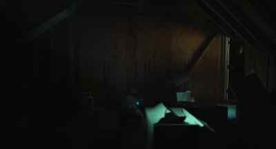 Your call has been forwarded
to an automatic voicemail- - Damaged