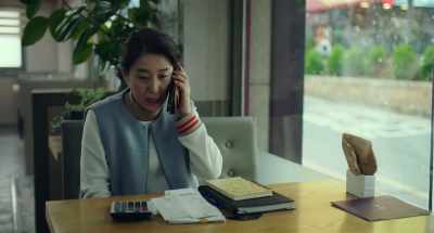 Your dad's breakfast is always on time - Kim Ji-young, Born 1982