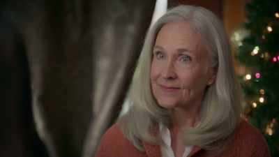 - Your daughter?
- What, dear? - It’s Beginning to Look a Lot Like Murder