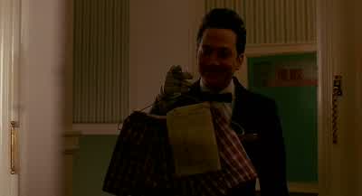 Your drawers, sir. - Home Alone 2: Lost in New York