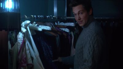 Your dress. - Jericho