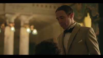 - Your fish, sir?
- Ah. - A Gentleman in Moscow