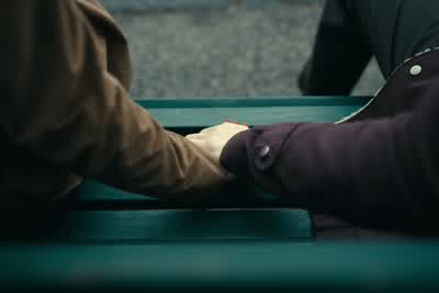 Your hands, they're cold. - PONIES