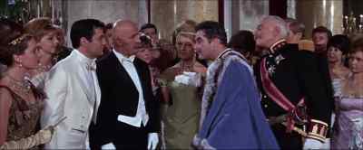 Your highness,
may I present the Great Leslie. - The Great Race