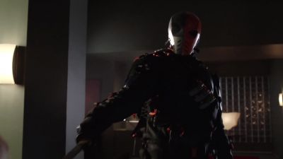Your incompetence has now
cost four lives, alderman. - Arrow