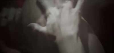 ♪ Your lips are like daggers ♪ - Chup