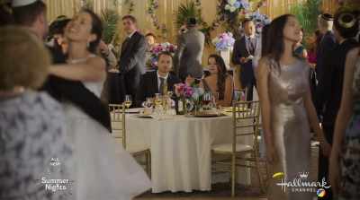 ♪ Your love is everything
to me ♪ - Wedding Every Weekend