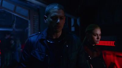 Your lungs are straining. - DC's Legends of Tomorrow