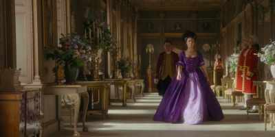 - Your Majesty.
- Brimsley, stop following me. - Queen Charlotte: A Bridgerton Story