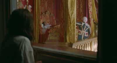 Your Majesty, the first doctors. - Jeanne du Barry