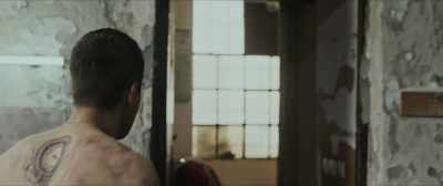 Your mess doesn't interest me.
There he is, drunk. - South Wind