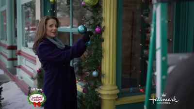 - Your mom asked
if I'd swing by - Sister Swap: A Hometown Holiday