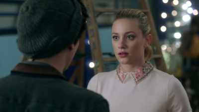 Your mom basically
tackled me in the hall - Riverdale