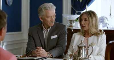 Your mother, bless her heart,
will be joining me on the campaign. - Lady of the Manor