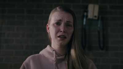 Your mother risked her
life to help your brother. - House of Chains