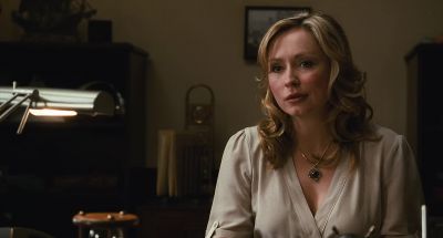 Your mother stabbed you in the chest - The Haunting of Molly Hartley