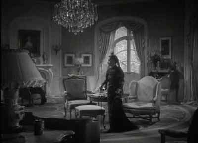 Your mother's leaving. - Dodsworth
