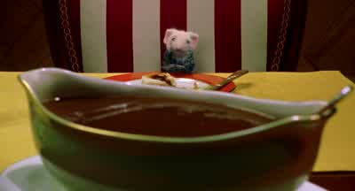-Your new bedroom, Stuart. - Stuart Little