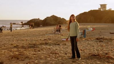 Your new sister is kinda weird. - Supergirl