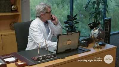 -Your next patient is here.
-Mm-hm, thank you. - Stalked by My Doctor: A Sleepwalker's Nightmare