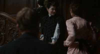 - Your opinion is invaluable.
- Of course. - Curiosa
