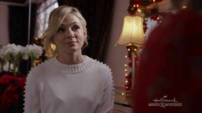 Your poker face is on point. - A Merry Christmas Match
