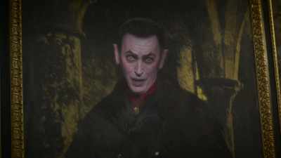 Your portrait has been quiet,
Draculaura. - Monster High: The Movie