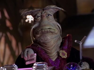 Your set's in, um...
very nice shape. - Farscape