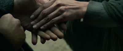 Your sister saved your life. - Exodus: Gods and Kings