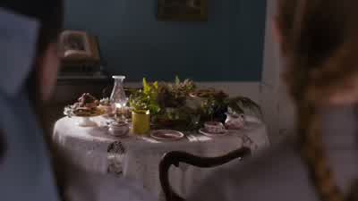 - Your table is exquisite! - Anne with an E