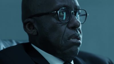 Your target is the data farm up ahead. - Black Lightning