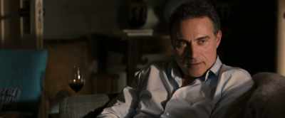 -Your watch. It's, uh...
-I was talking about Anne. - The Father