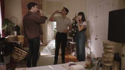 ♪ You're a gift from heaven... ♪ - The Moodys